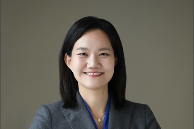 병원장 측근 명의 의료기기 판매회사?