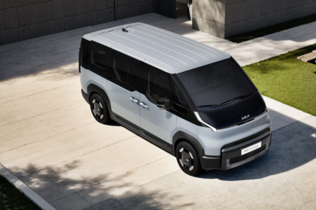 기아, 더 기아 PV5 탑기어 선정 ‘올해의 패밀리카’ 수상