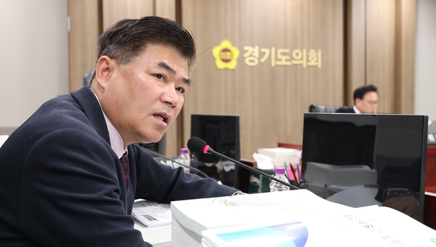 경기도의회 윤태길 의원, 4.5일제, 코인 예산 전액 삭감 주장