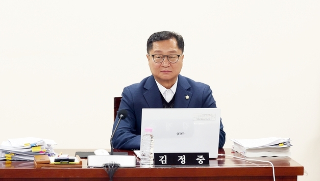 김정중 안양시의원 FC 안양 수의계약 문제 강력비판