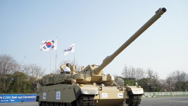 현대로템, 중동형 K2 전차 실물 최초 공개