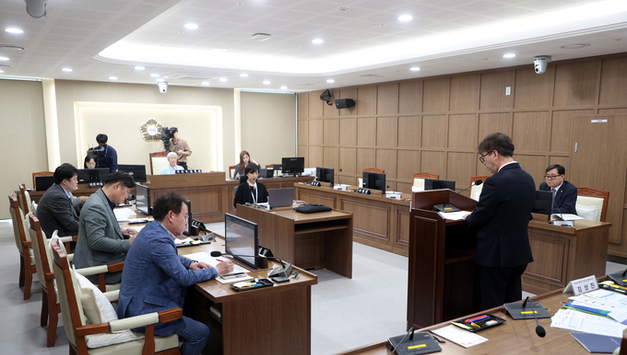 수원시정연구원장 임용후보자 인사청문회 개최